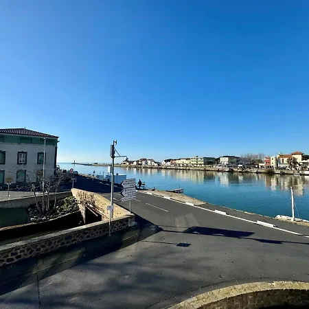 - D'agde Le Grau-dʼAgde